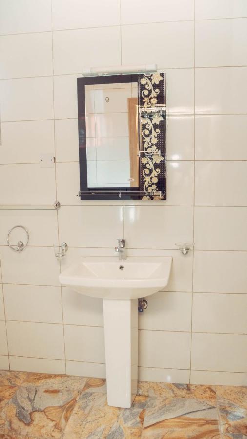J'S Place Abuja Ngoại thất bức ảnh